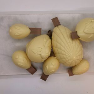 Paaseieren wit + pareltjes (250g)